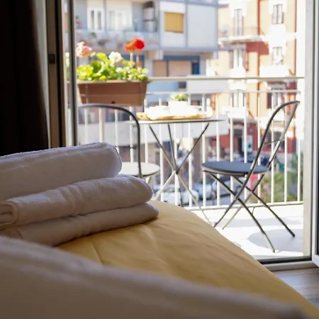 לינה וארוחת בוקר Viva' 4*